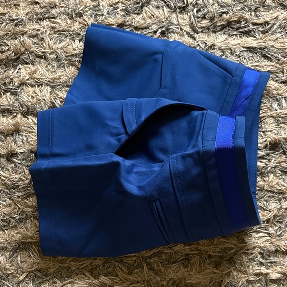 Stylish Women's Blue Shorts - Picture 3 of 5